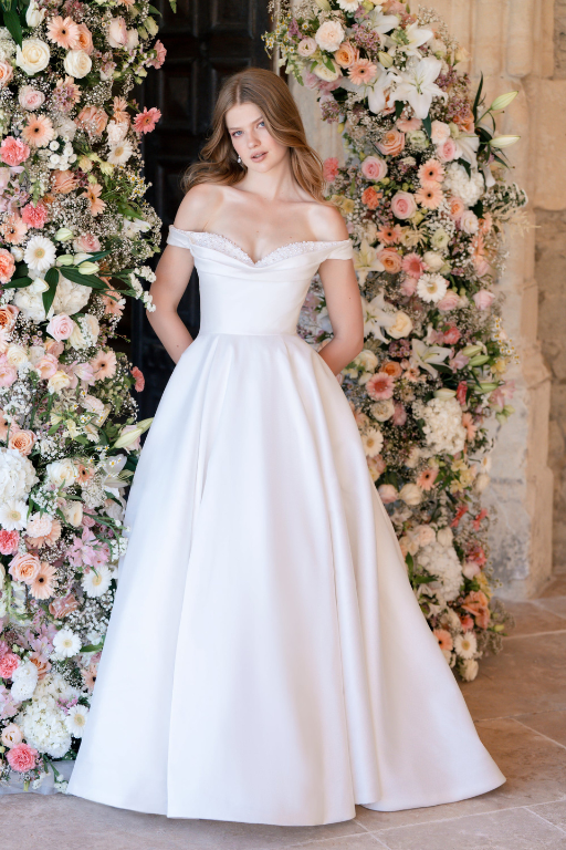 Allure Romance R3800.png