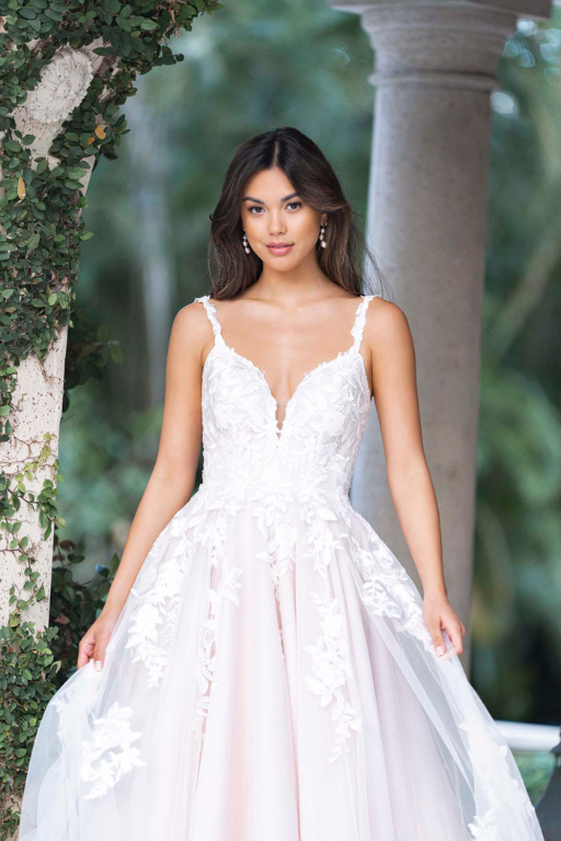 Allure Romance R3861.png
