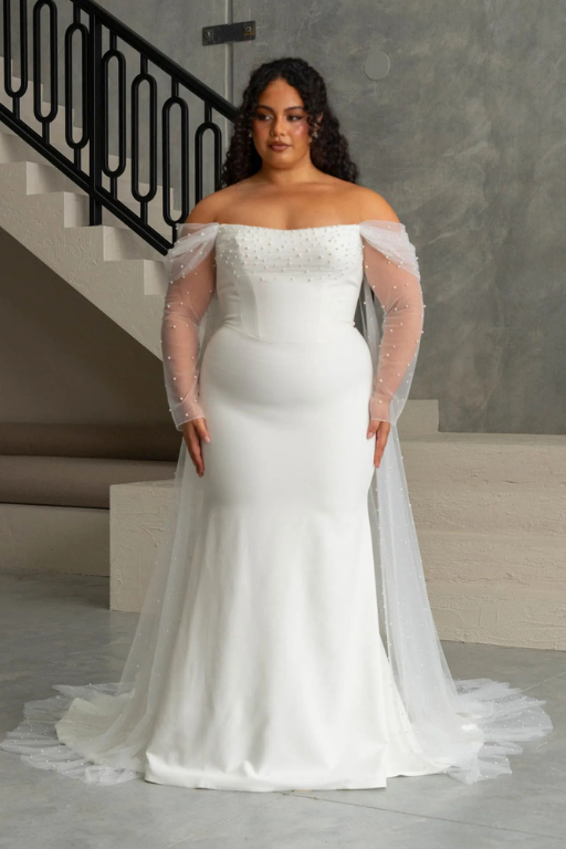 Evie Young Nina plus size.png