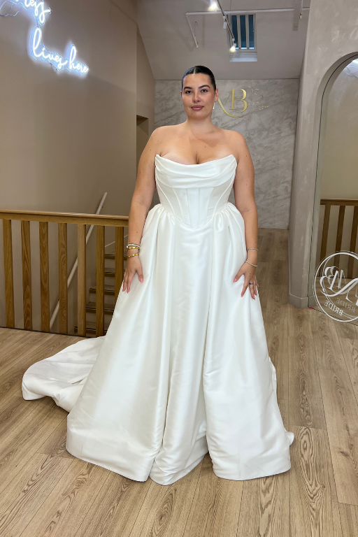 Martina Liana 1823 Plus size.png