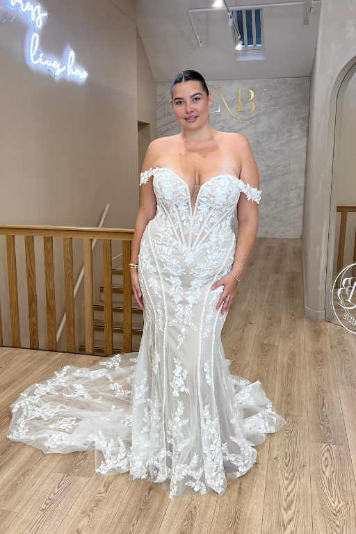 Martina Liana 1870 plus size.png